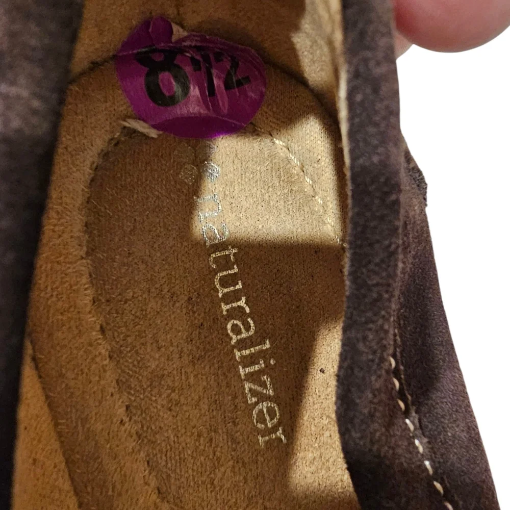Naturalizer‎ Brown Suede Wedges with Moccasin Stitching Size 8.5